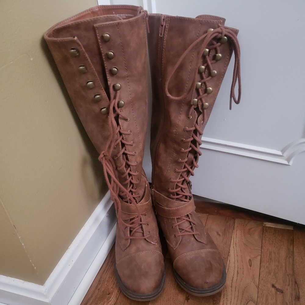 Lace up boots